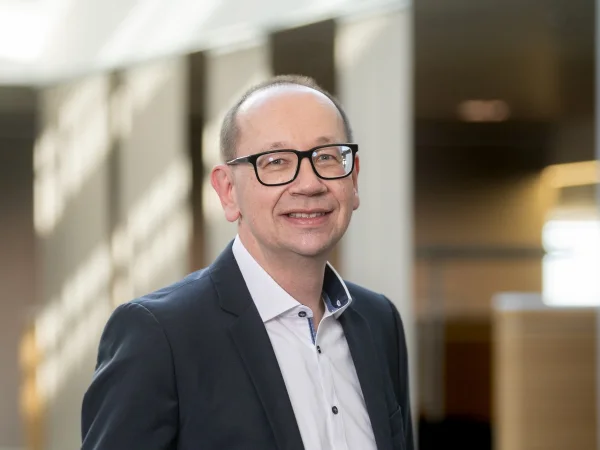 Oliver Schalch NEW LOW