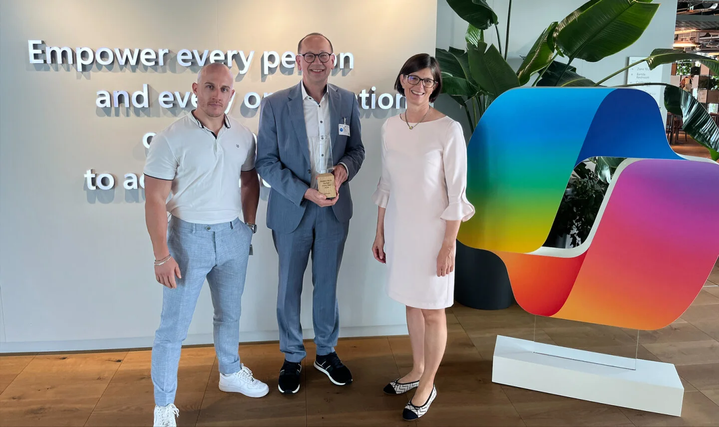 MicrosoftPartneroftheYear2024 Gruppenfoto 1800